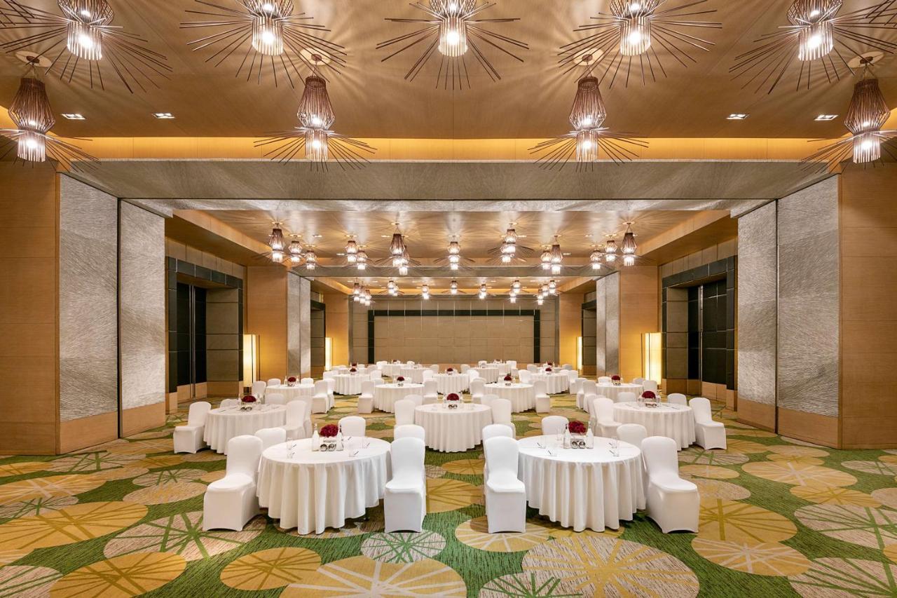 Radisson Blu Hotel Амритсар Экстерьер фото The Grand Ballroom